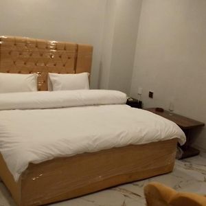 Deluxe Double Room Bath